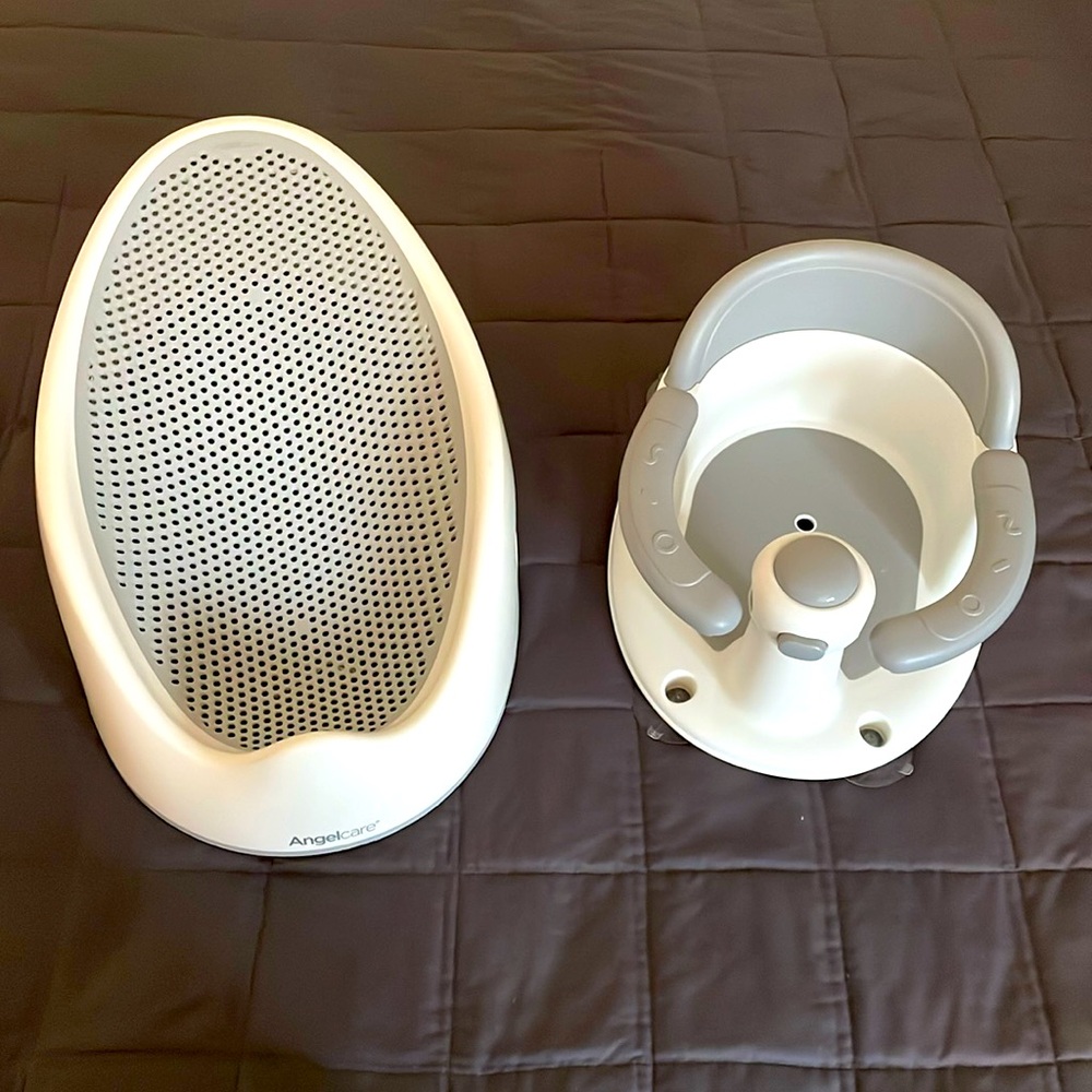 Level 1 baby bath tub and level 2 baby seat for tub